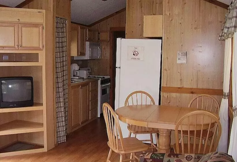 Hotelli Sandy Beach Rv Resort