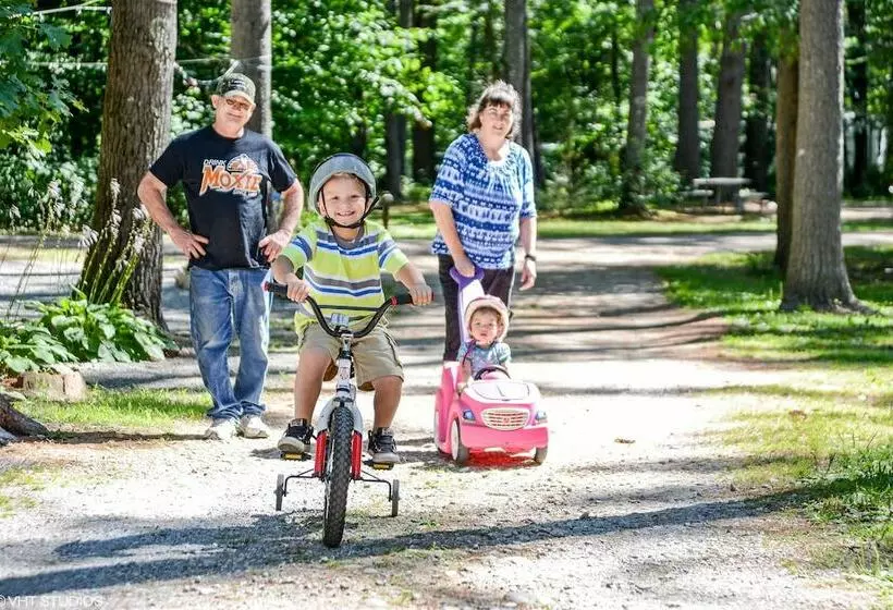 Hotelli Sandy Beach Rv Resort