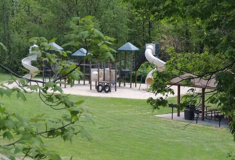 Hotelli Scotrun Rv Resort   Campground