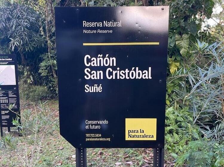 پانسیون Canyon Boutique