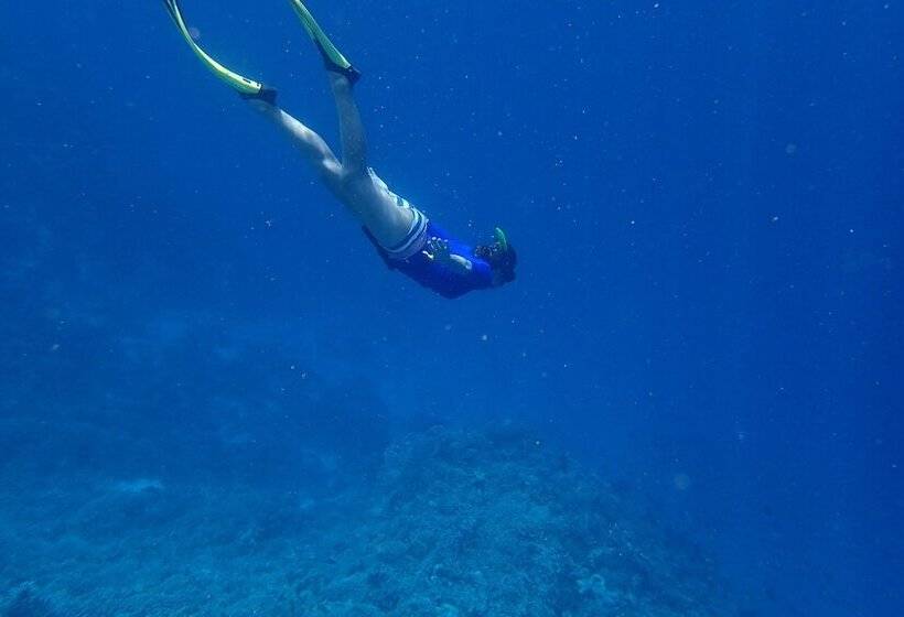 پانسیون Mathiveri Inn