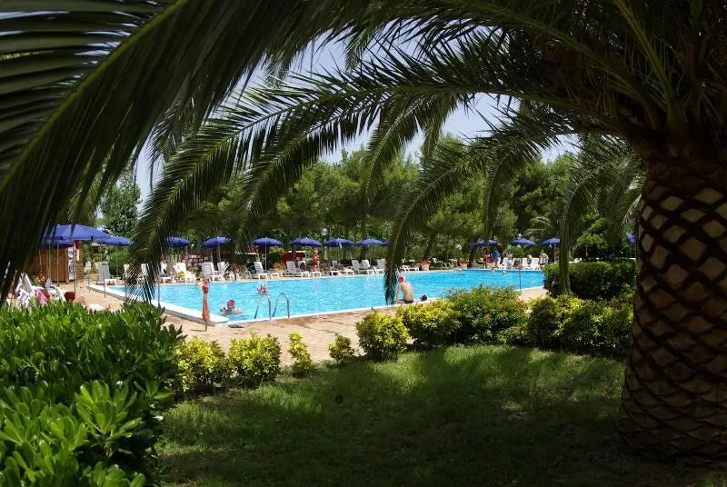 استراحتگاه Villaggio Albatros