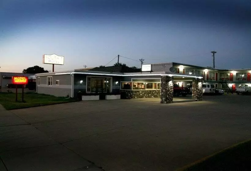 South T Motel