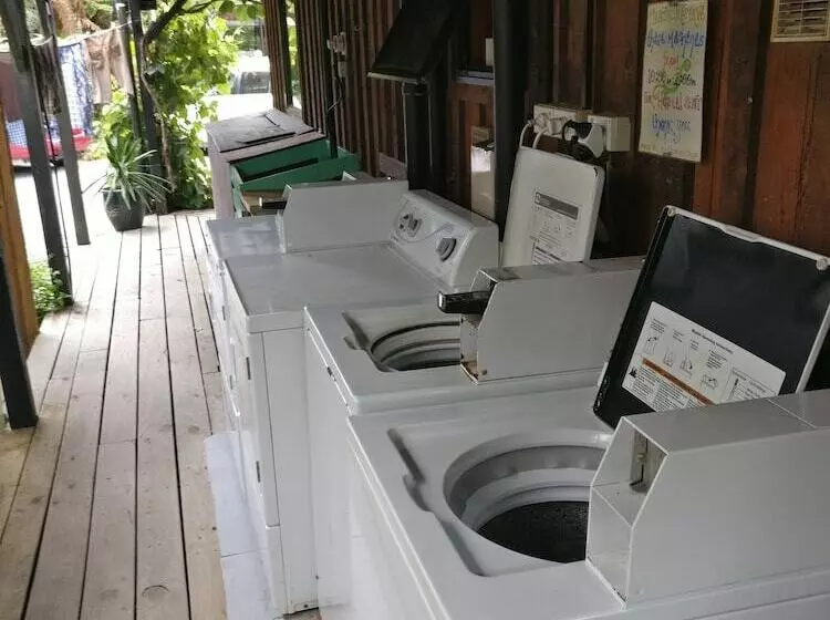 Retkeilymaja Te Nikau Retreat