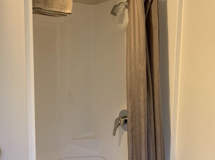 Общежитие Te Nikau Retreat