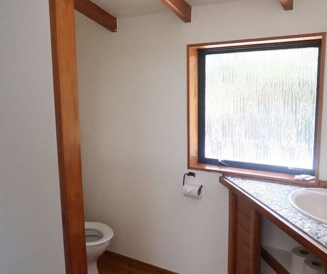 Общежитие Te Nikau Retreat