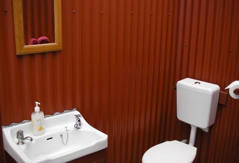 Общежитие Te Nikau Retreat