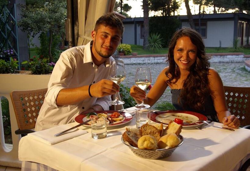 Курорт Villaggio Albatros