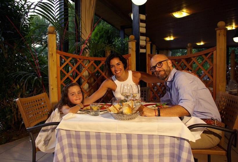 Курорт Villaggio Albatros