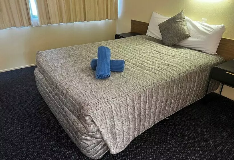 Y Motels Gympie