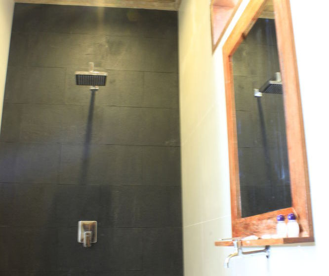 ホテル Alam Mimpi