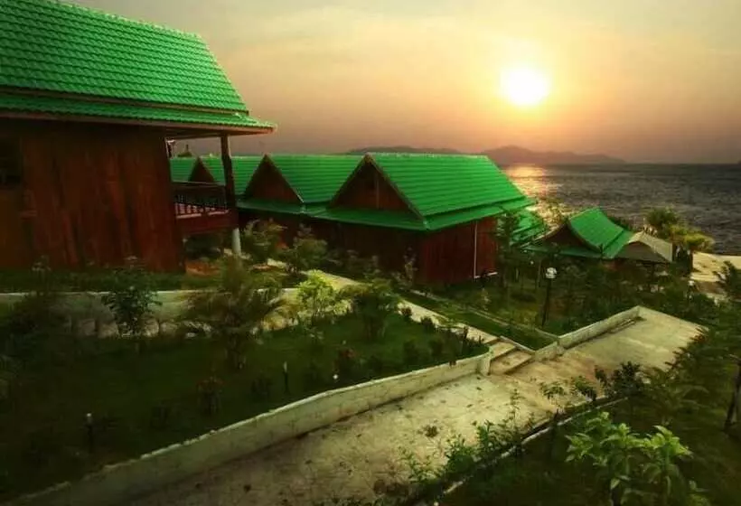 Отель B.c. Badin Resort