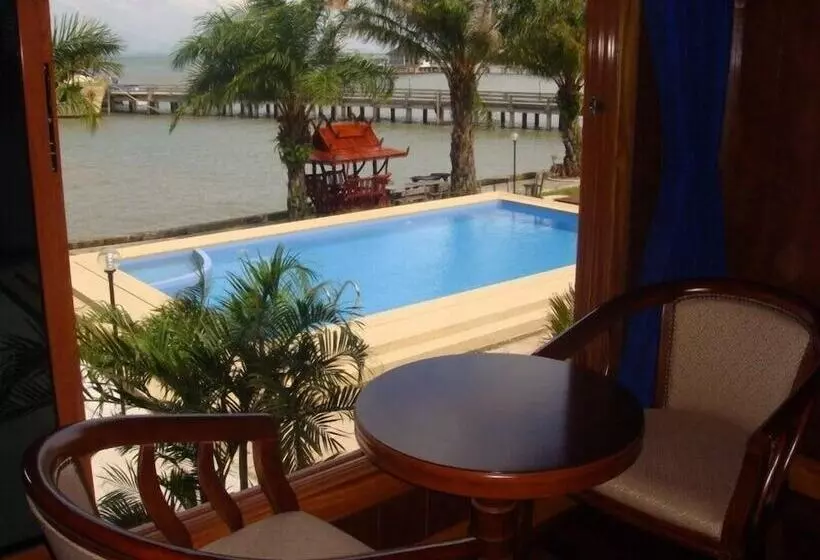 Отель B.c. Badin Resort