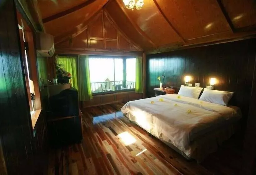 Отель B.c. Badin Resort