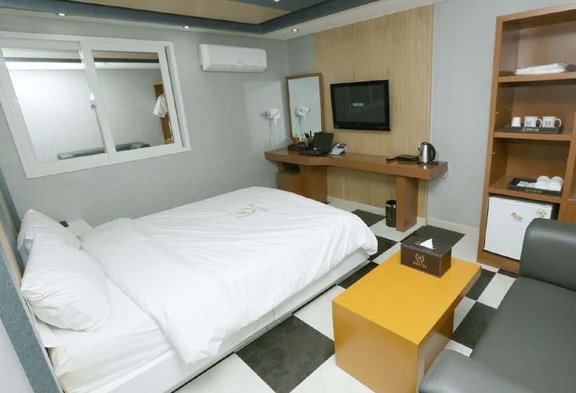 בית מלון כפרי Havana