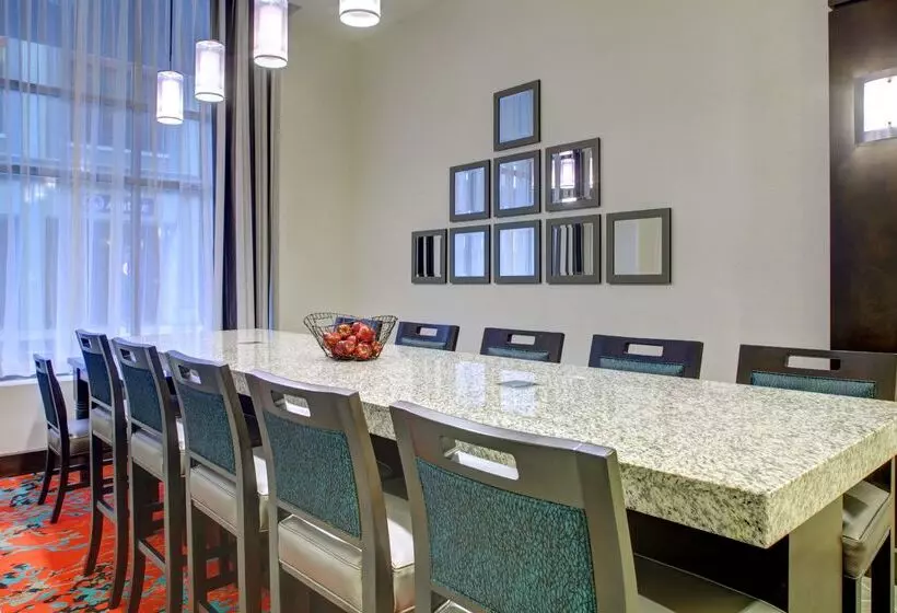 酒店 Hampton Inn & Suites Roanokedowntown