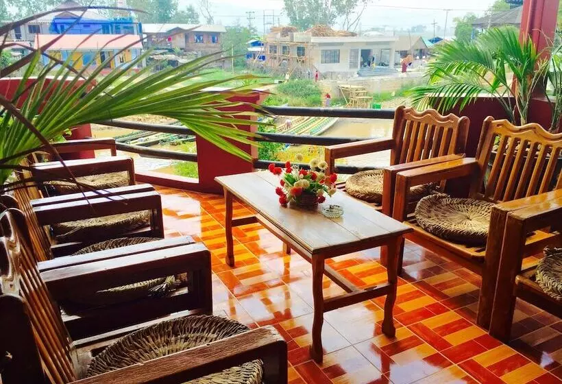 هتل Inle Star