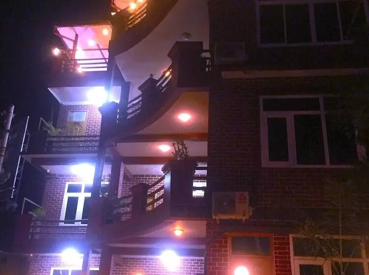 هتل Inle Star