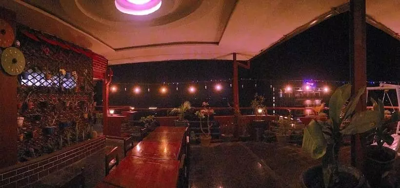 هتل Inle Star