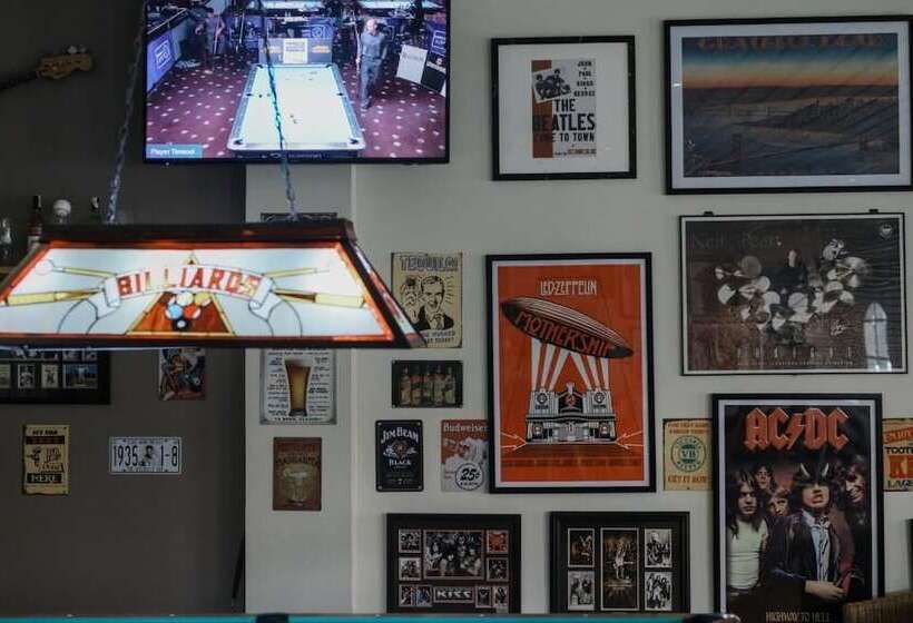 Kingsleys Hotel And Gastro Pub