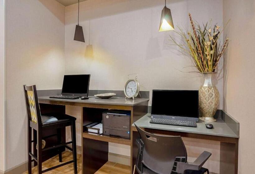 ホテル La Quinta By Wyndham Tumwater   Olympia