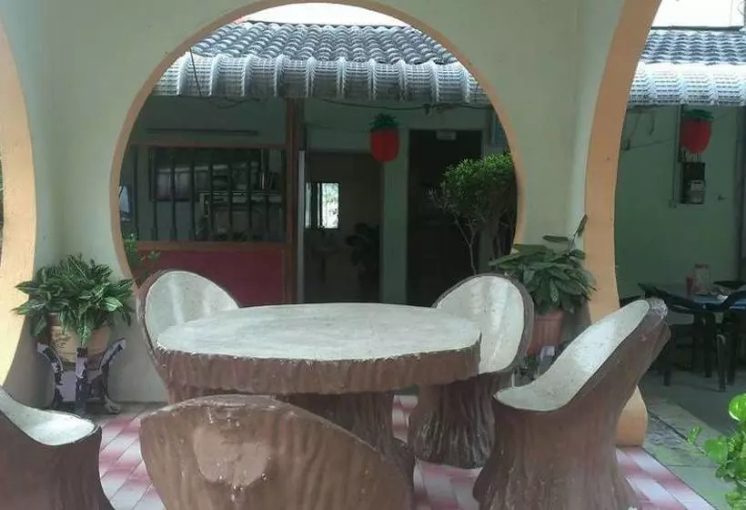 Hotel Lumut Villa Inn Homestay
