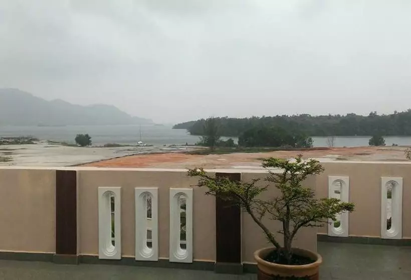 Hotel Lumut Villa Inn Homestay