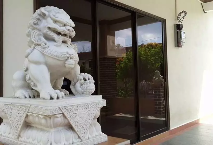 Hotel Lumut Villa Inn Homestay