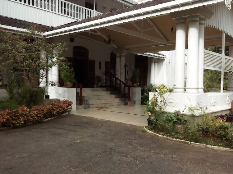 فندق Manor House, Kandy, Lka
