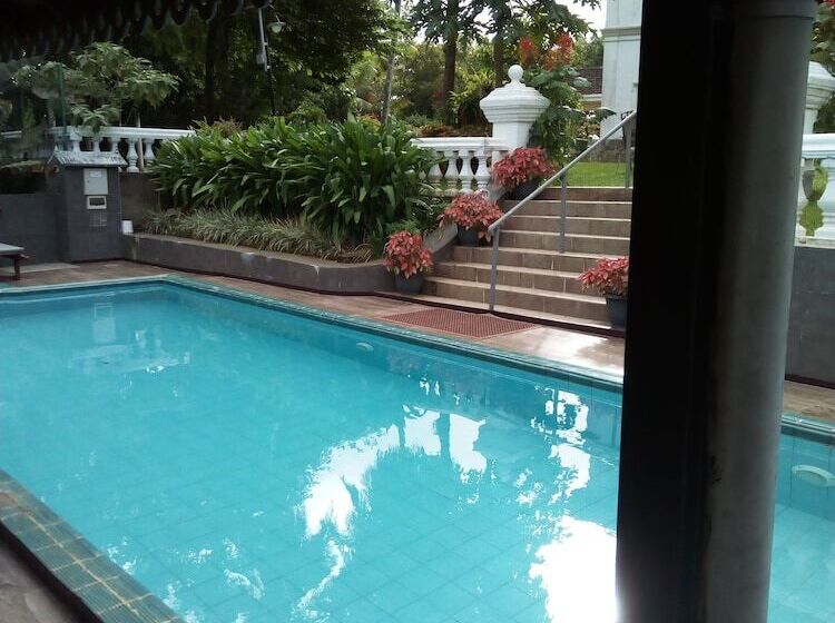 فندق Manor House, Kandy, Lka