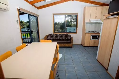 Hotel Reflections Bermagui   Holiday Park