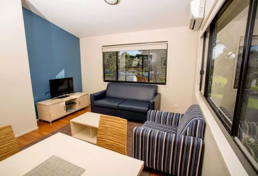 Hotel Reflections Bermagui   Holiday Park