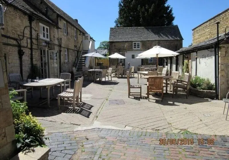 ホテル The Bell Inn