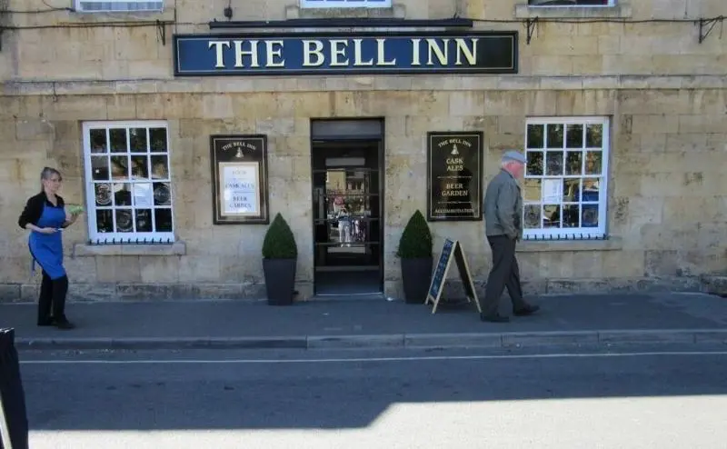 ホテル The Bell Inn