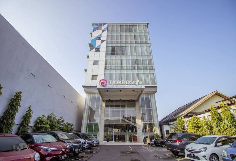 בית מלון כפרי Tjokro Style Yogyakarta