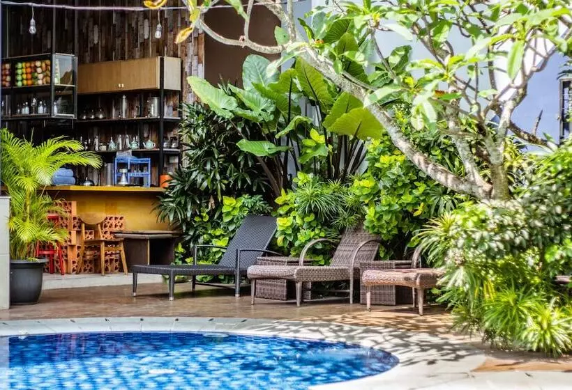 בית מלון כפרי Tjokro Style Yogyakarta