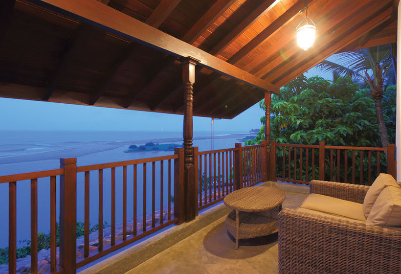 בית מלון כפרי Villa Republic Galle  Entire Villa