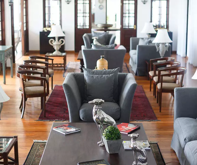 هتل Villa Republic Galle Entire Villa