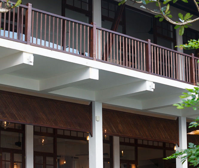 בית מלון כפרי Villa Republic Galle  Entire Villa