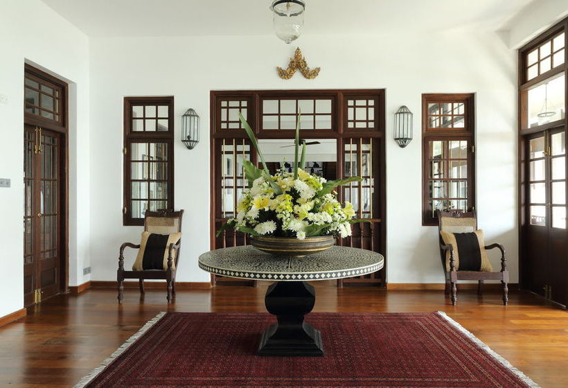 בית מלון כפרי Villa Republic Galle  Entire Villa