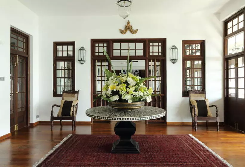 هتل Villa Republic Galle Entire Villa