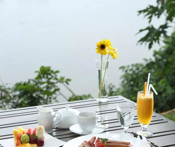 هتل Villa Republic Galle Entire Villa