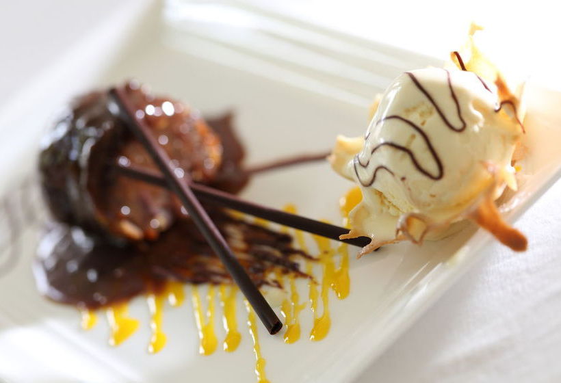 בית מלון כפרי Villa Republic Galle  Entire Villa