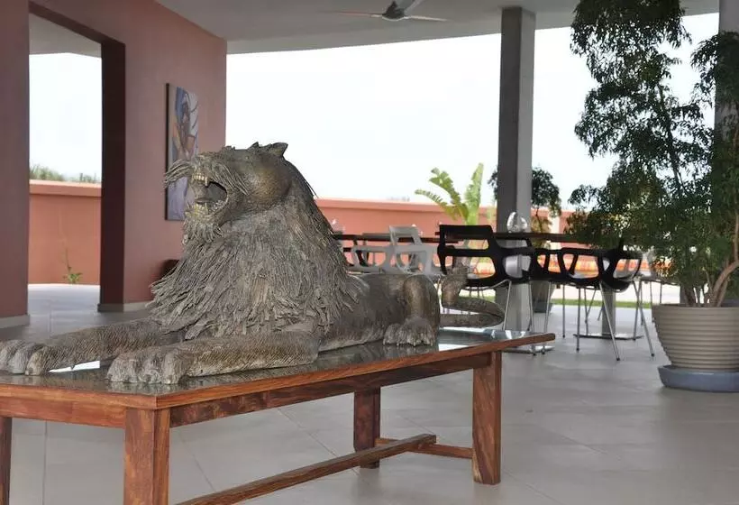 Leo S Beach Hotel & Restaurant Adults Only