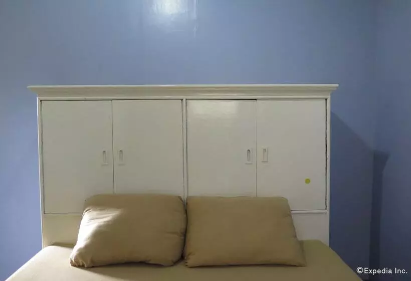 Pensionat Alexis Cliff Dive Resort