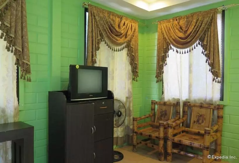 Pensionat Alexis Cliff Dive Resort