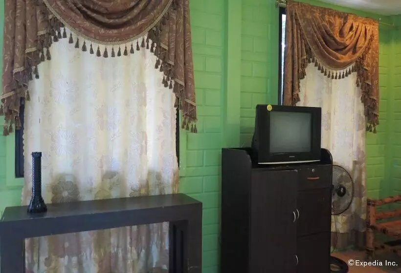 Pensionat Alexis Cliff Dive Resort