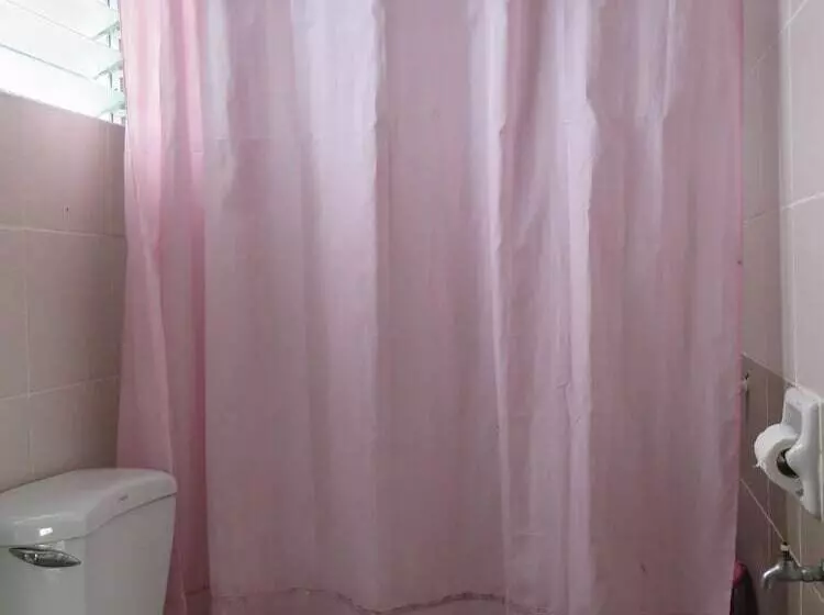 Pensionat Alexis Cliff Dive Resort