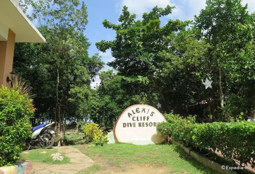 Pensionat Alexis Cliff Dive Resort