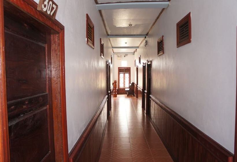 פנסיון Domon Guesthouse